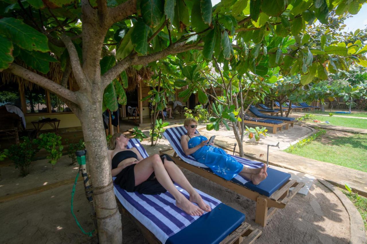 Hotel Blue Waters Arugam Bay Esterno foto