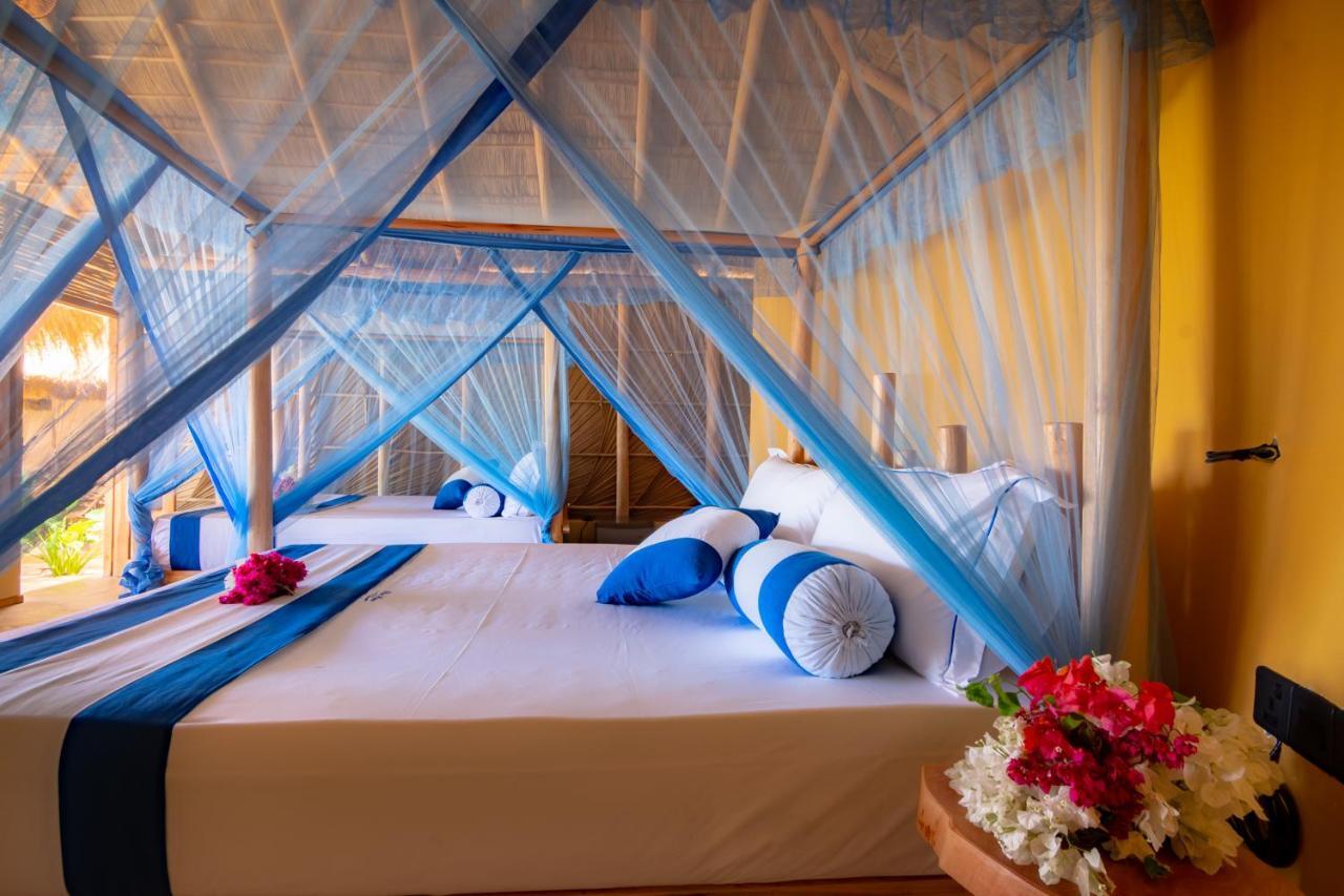 Hotel Blue Waters Arugam Bay Esterno foto